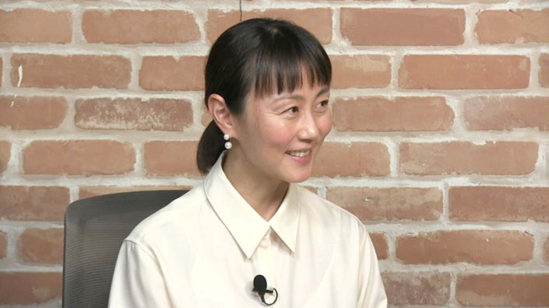 新井麻希